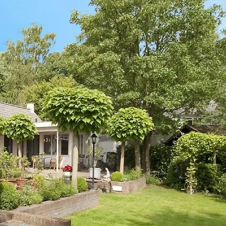 Het Dijkhuis Bed and Breakfast