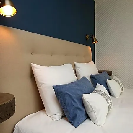 Het Dijkhuis 3*