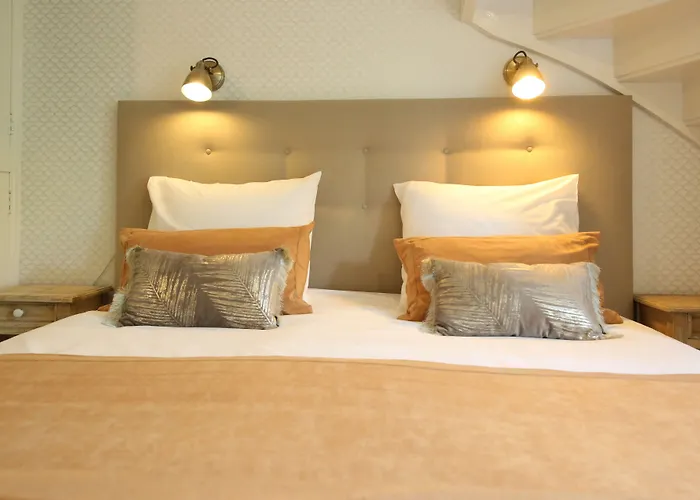 Bed and Breakfast Het Dijkhuis 3*