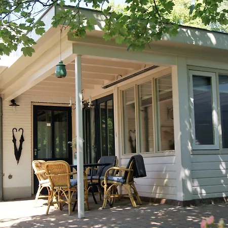 ベッド・アンド・ブレックファスト Het Dijkhuis 3*